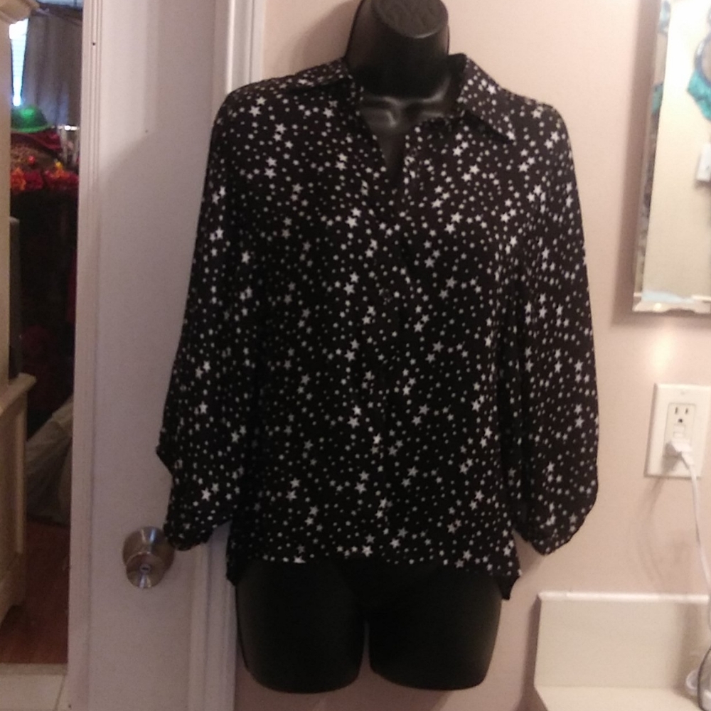 Black and White born to be a star blouse!